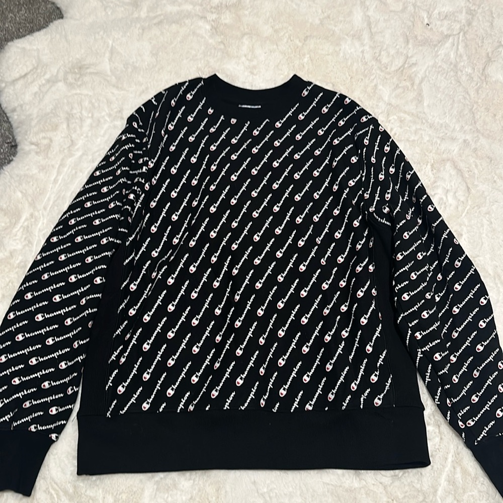 Men’s XL champion crew neck sweater